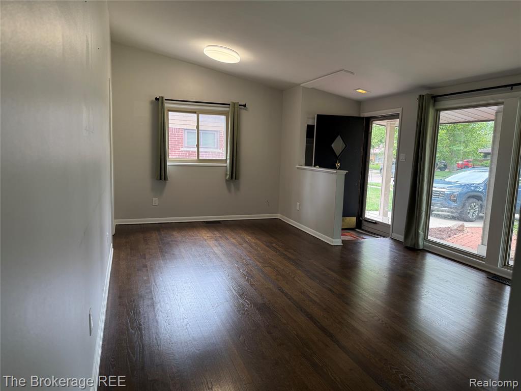 9248 Idaho Street, Livonia, MI 48150 — Photo 9