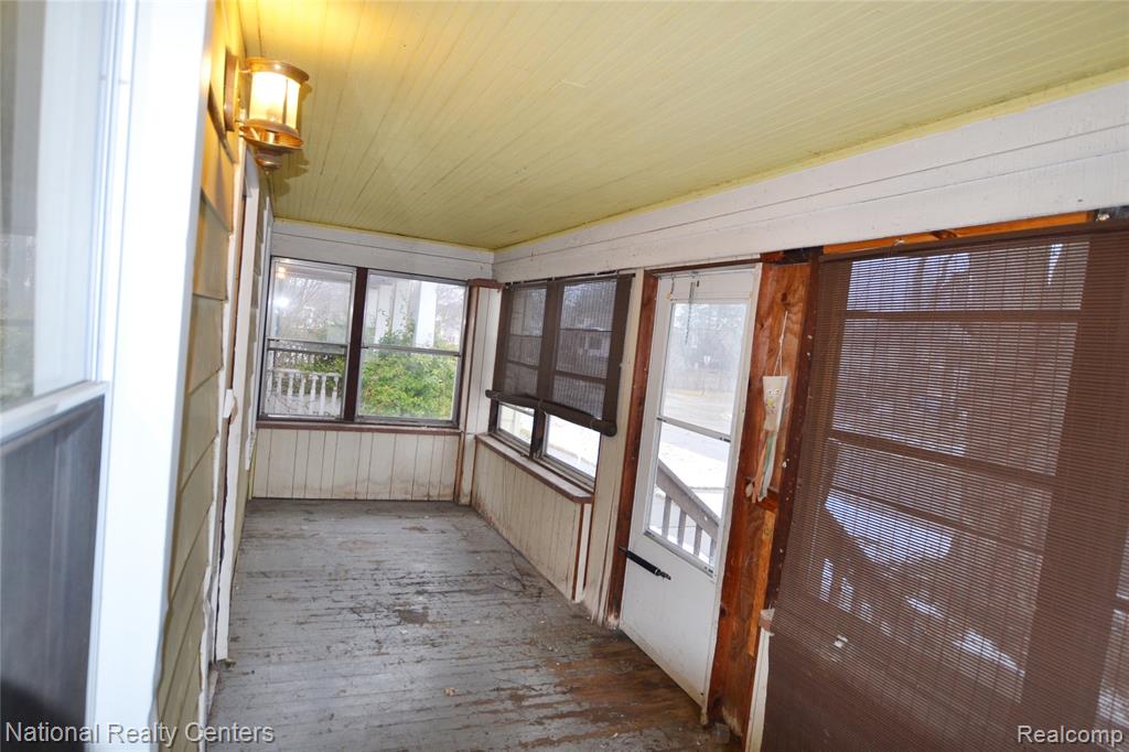 757 Orchard Street, Wyandotte, MI 48192 — Photo 2