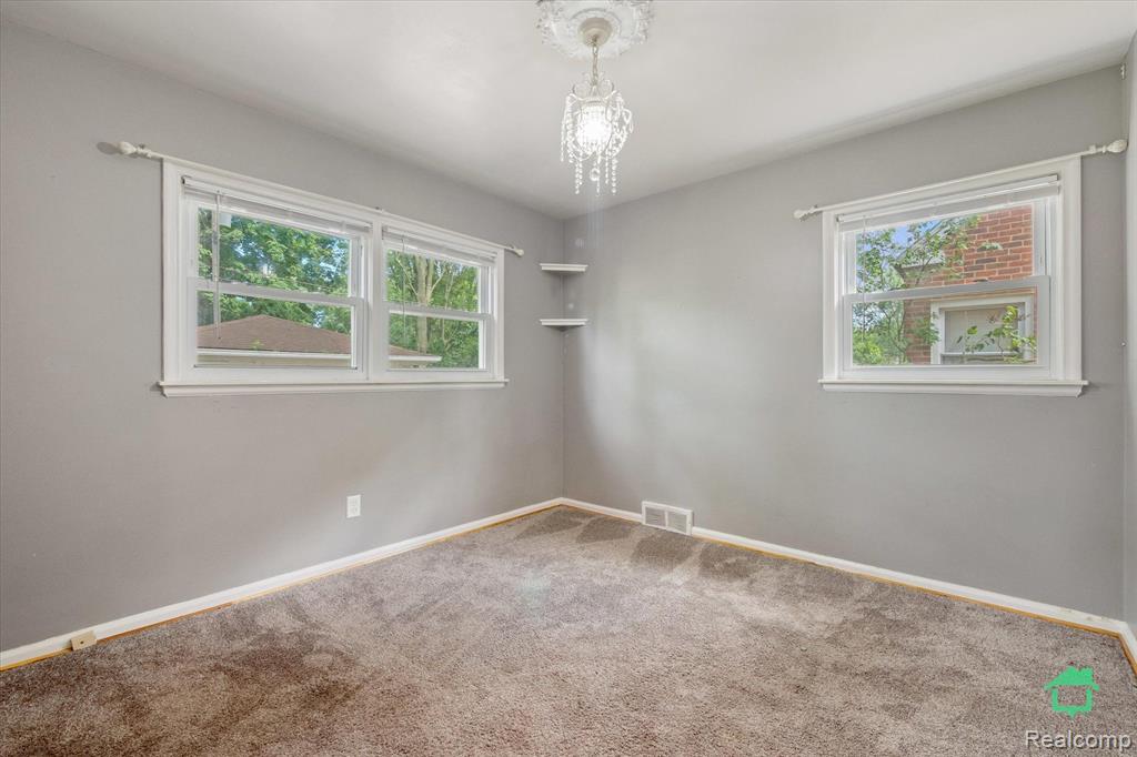 9628 Cavell Street, Livonia, MI 48150 — Photo 17