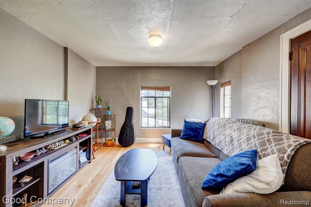 637 S CONNECTICUT Unit 5, Royal Oak, MI 48067 — Photo 3