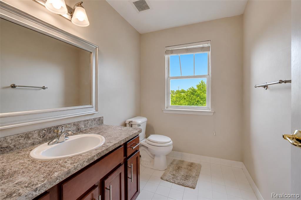 41633 Tera Lane, Novi, MI — Photo 20