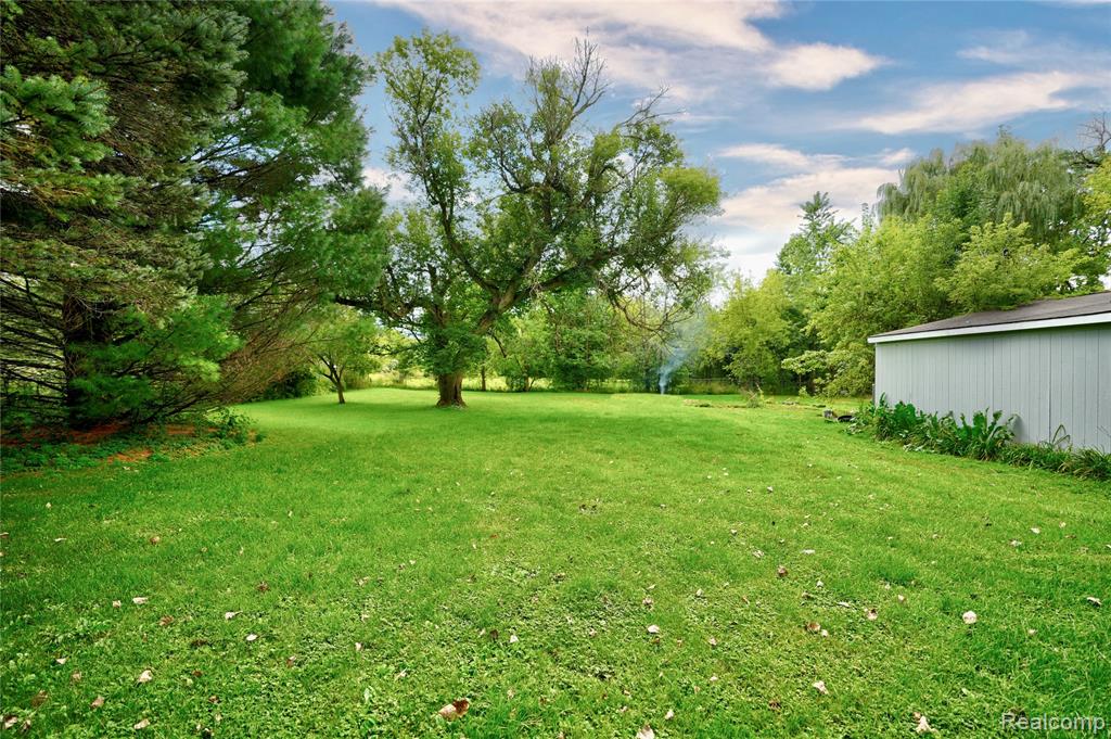 5206 Lippincott Boulevard, Burton, MI 48519 — Photo 45