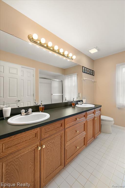 5675 Golf Pointe Drive, Clarkston, MI 48348 — Photo 47