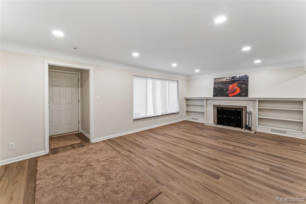 19300 Greydale Avenue, Detroit, MI 48219 — Photo 12