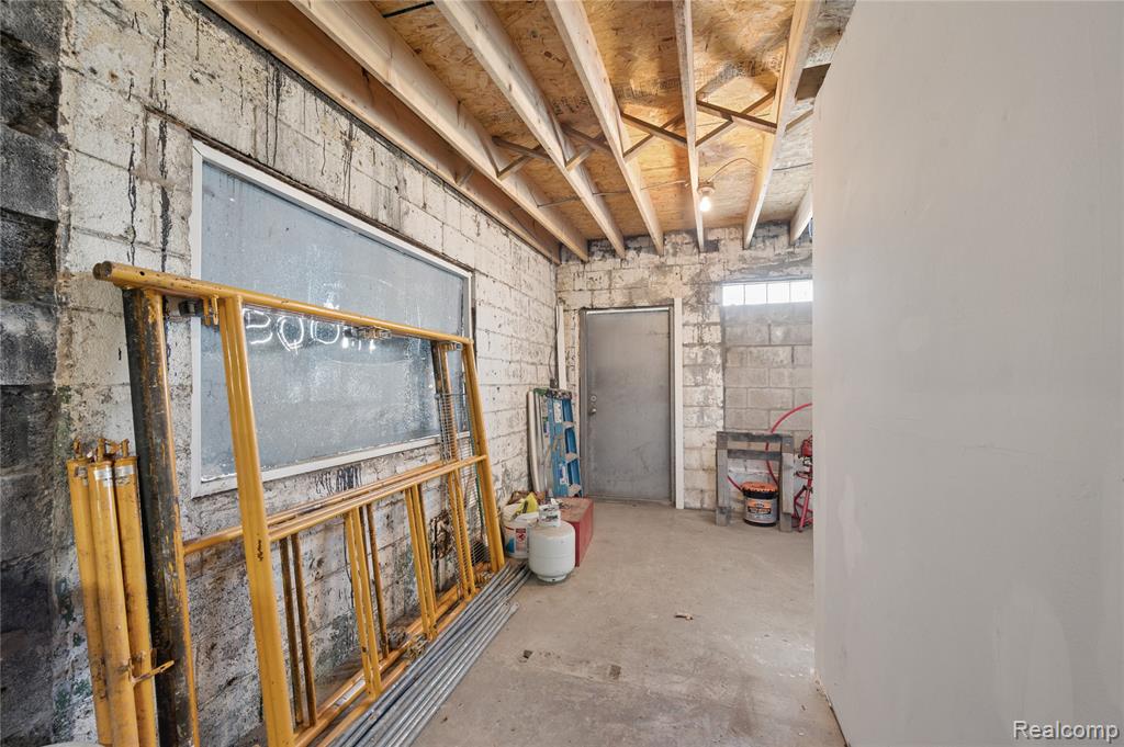 300 Oakwood, Detroit, MI 48217 — Photo 12
