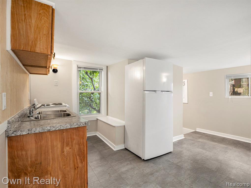 68 E JAMES Street, River Rouge, MI 48218 — Photo 34