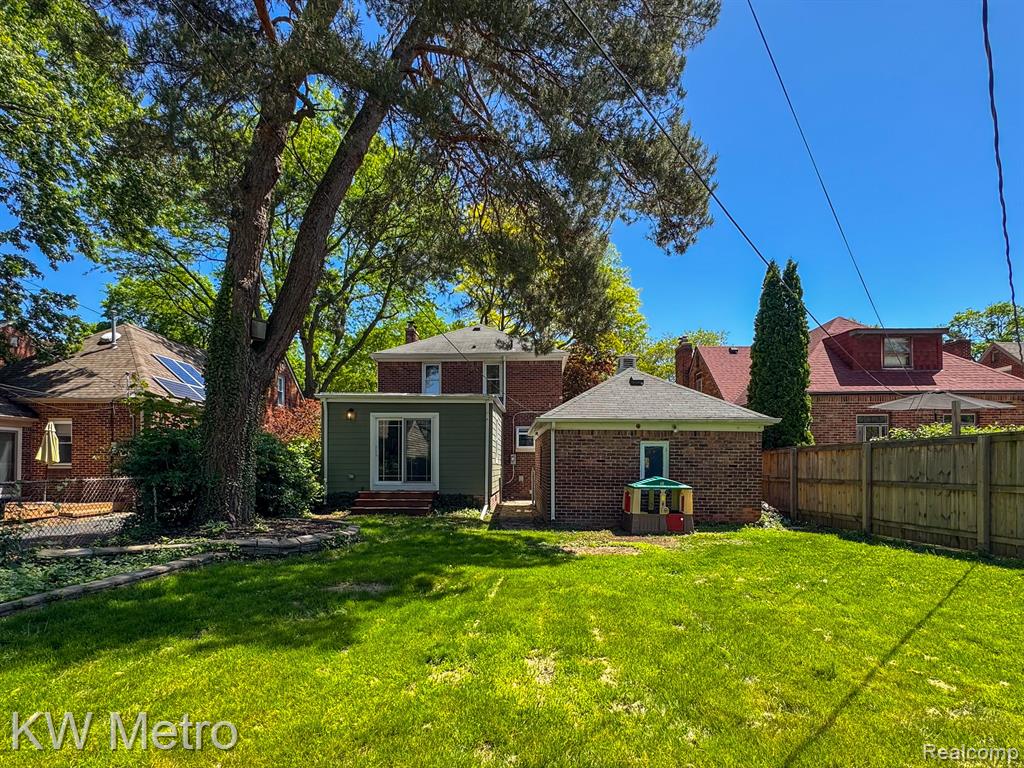 903 MARYWOOD Drive, Royal Oak, MI 48067 — Photo 14