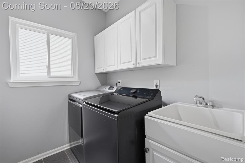 735 Kentbrook Drive, Commerce Twp, MI 48382 — Photo 21