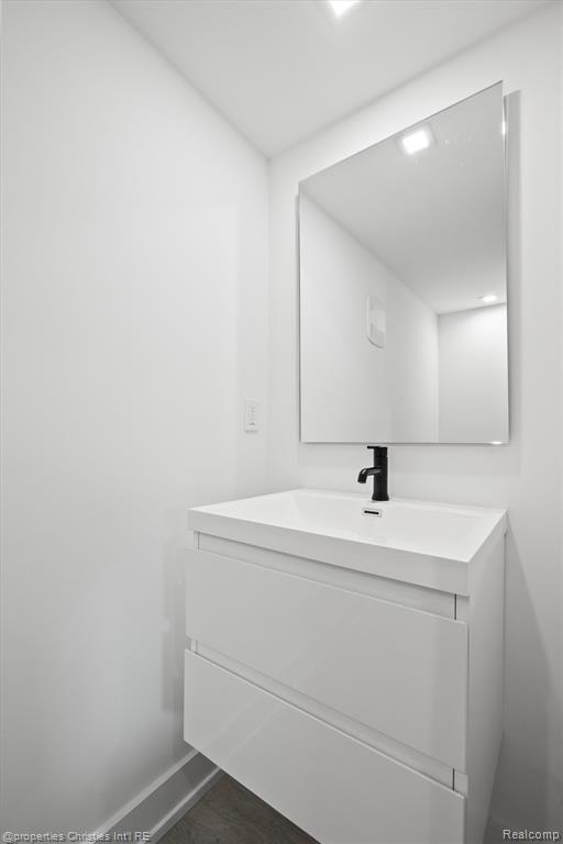 533 E Harrison Avenue, 35, Royal Oak, MI 48067 — Photo 32