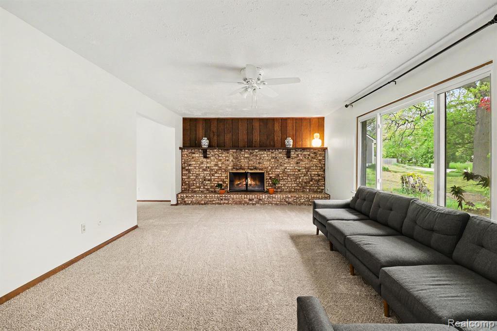11465 Cedar Island Road, White Lake, MI — Photo 2