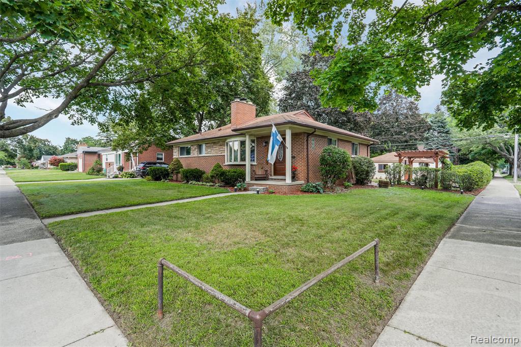 9912 Deering Street, Livonia, MI 48150 — Photo 4