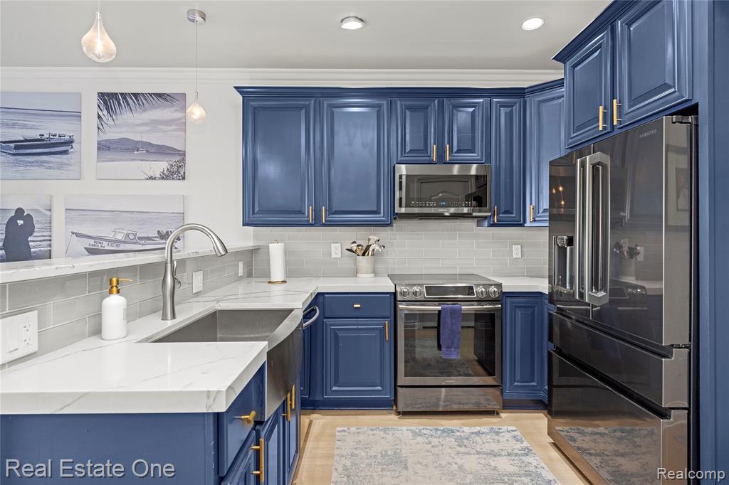 47630 Lorie Lane, New Baltimore, MI 48047 — Photo 16