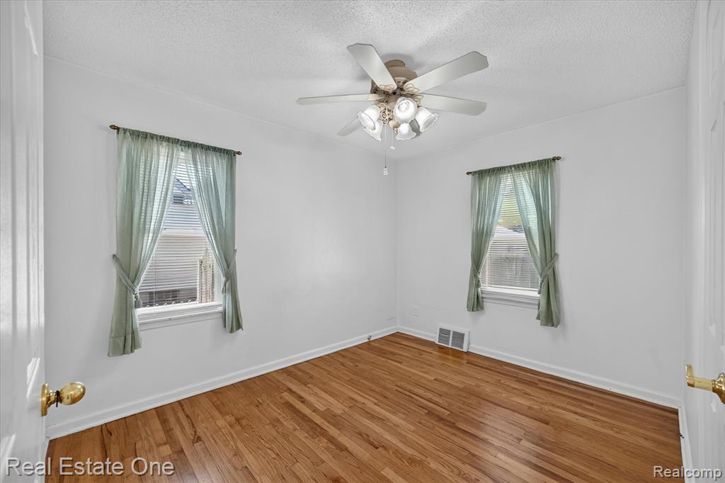 28662 Sheridan Street, Garden City, MI — Photo 14
