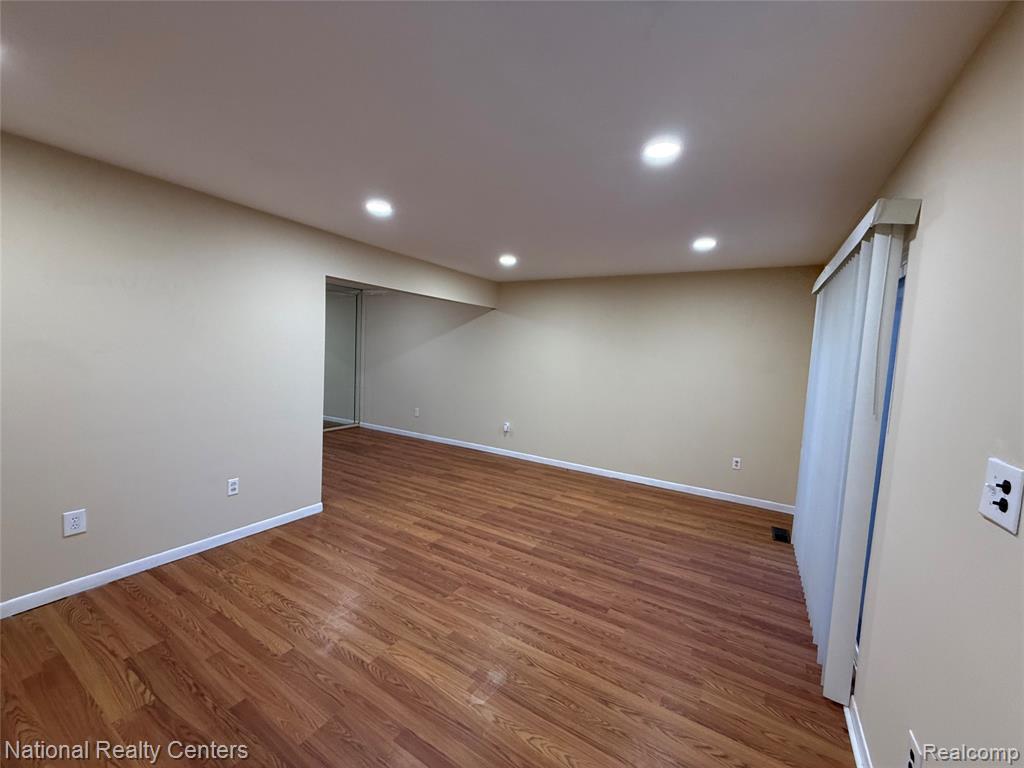 41846 Langley Drive, Sterling Heights, MI 48313 — Photo 2