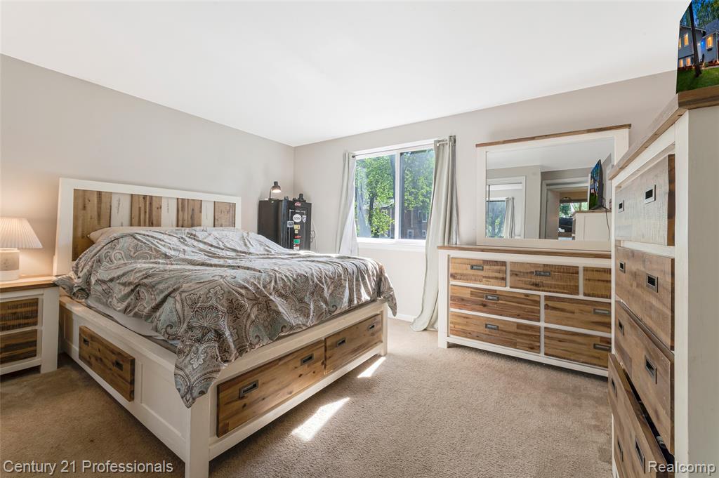 9664 Listeria Street, Commerce Twp, MI 48382 — Photo 13