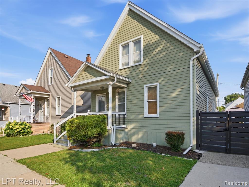2246 Norwalk Street, Hamtramck, MI 48212