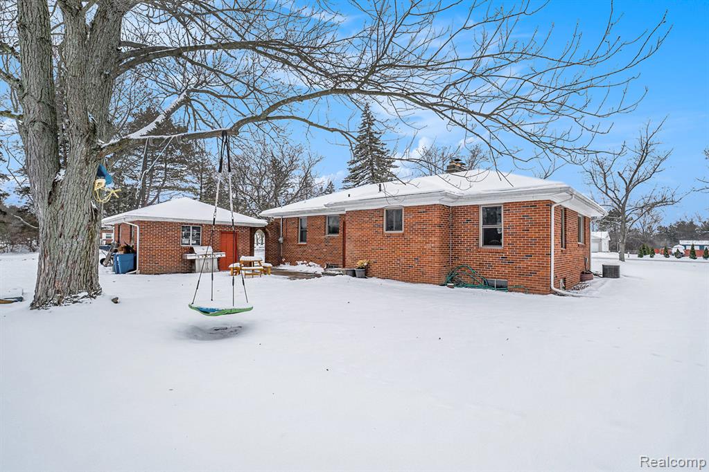 7545 Porter Road, Grand Blanc, MI 48439 — Photo 27