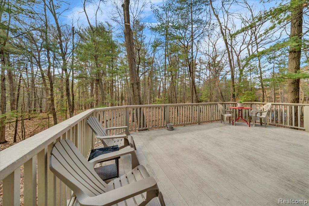 573 NAKOMIS Trail, Orion, MI 48362 — Photo 53