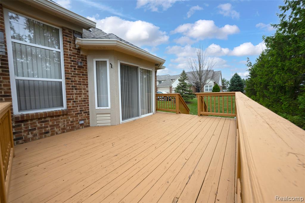 45467 Coachfort Drive, Macomb, MI 48044 — Photo 26