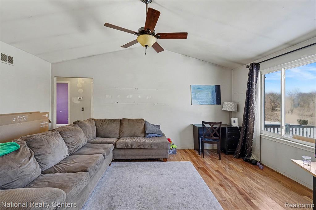 2510 Wenona Drive, Wixom, MI 48393 — Photo 5