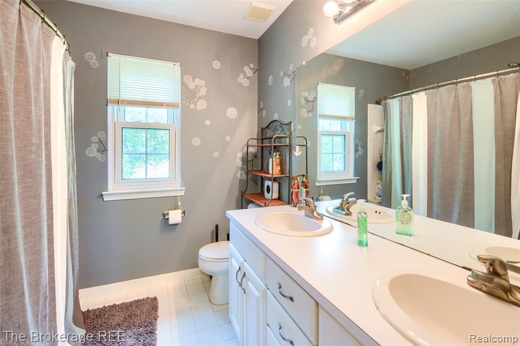 765 3rd Street, Fenton, MI 48430 — Photo 38