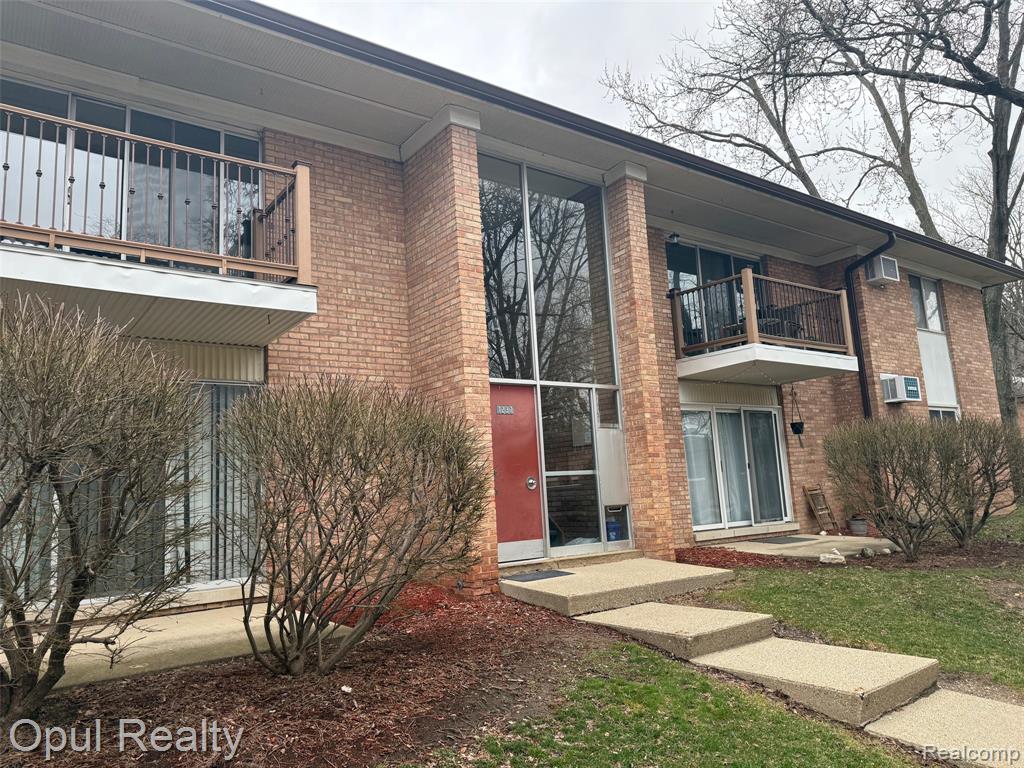 1237 Island Drive, 203, Ann Arbor, MI 48105