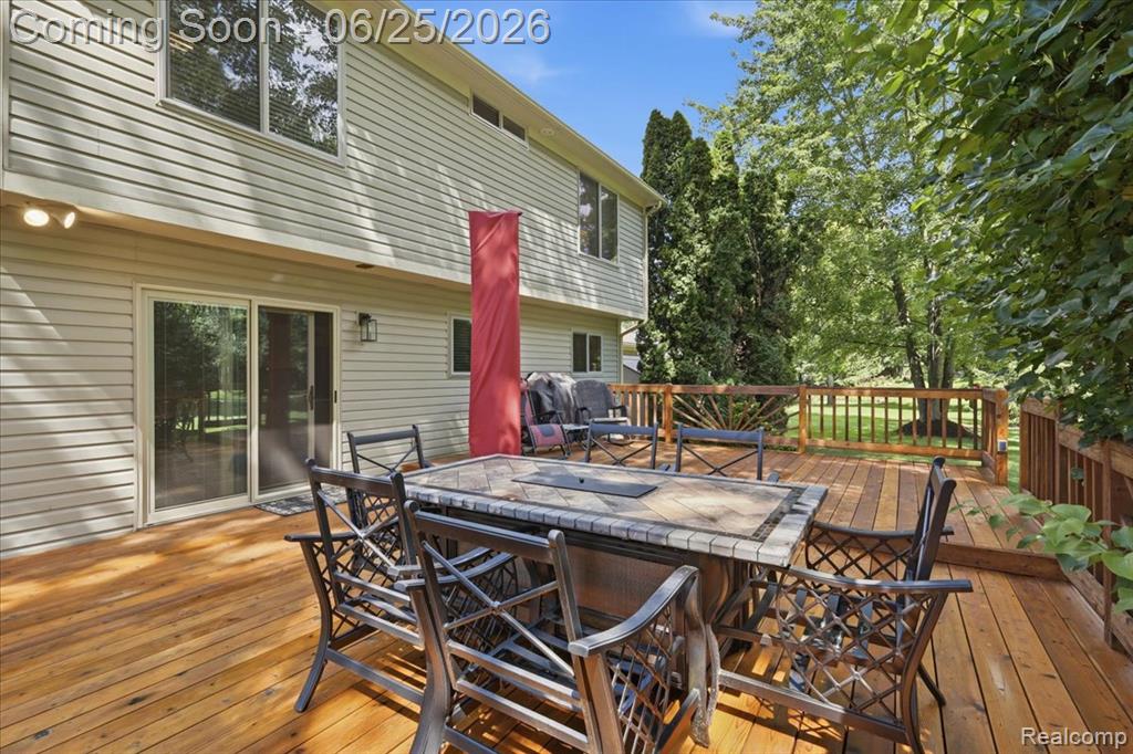 5762 Garnet Circle, Clarkston, MI 48348 — Photo 47