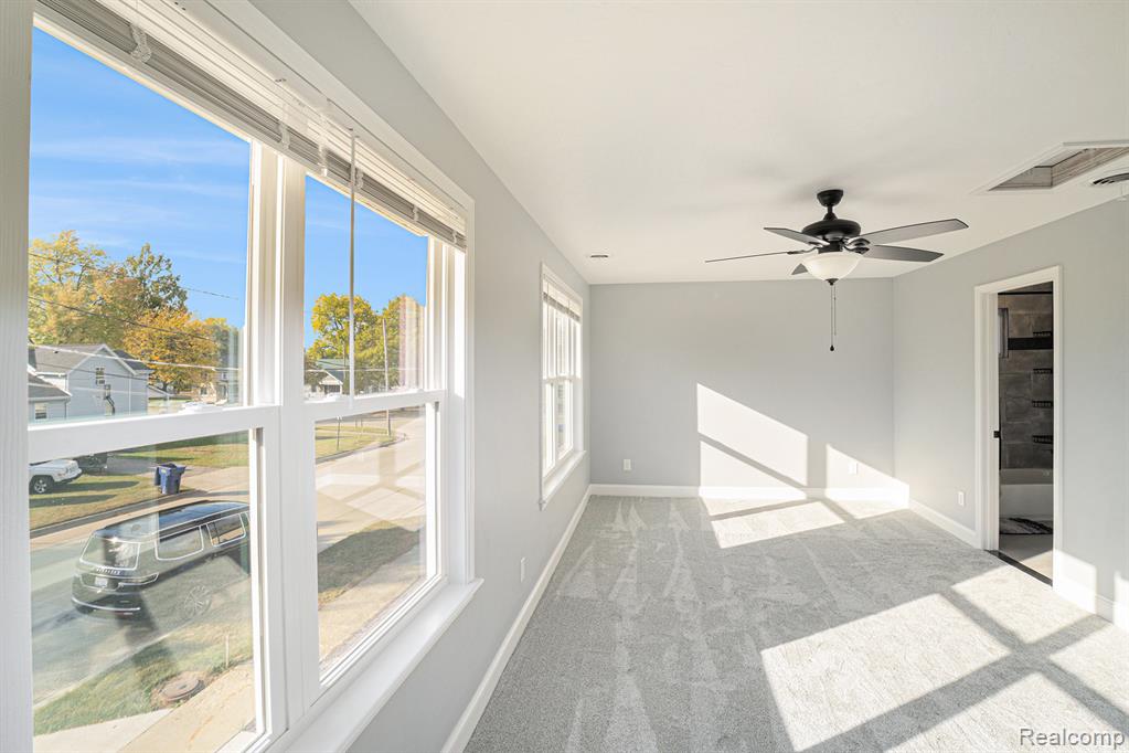 105 S Comstock Street, Corunna, MI 48817 — Photo 24