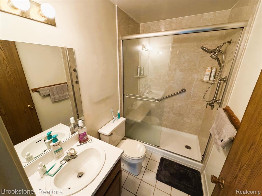 31842 Kelly Road, Roseville, MI 48066 — Photo 11