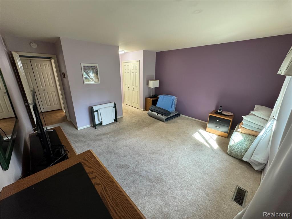 1017 Elmwood Drive, 5, Brighton, MI 48116 — Photo 12