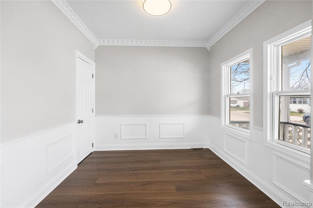 7052 Studebaker Avenue, Warren, MI 48091 — Photo 6