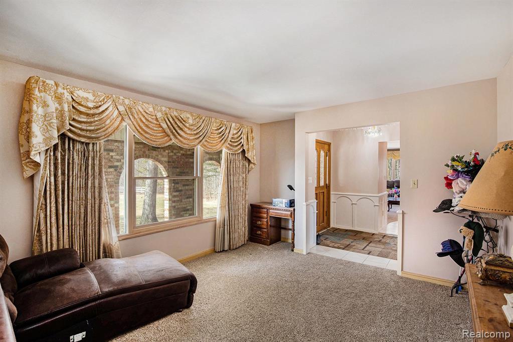6126 N BELSAY Road, Flint, MI 48506 — Photo 9