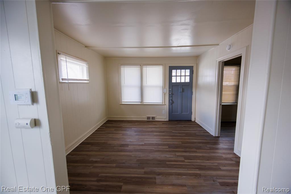 8242 Maxwell Avenue, Warren, MI 48089 — Photo 19