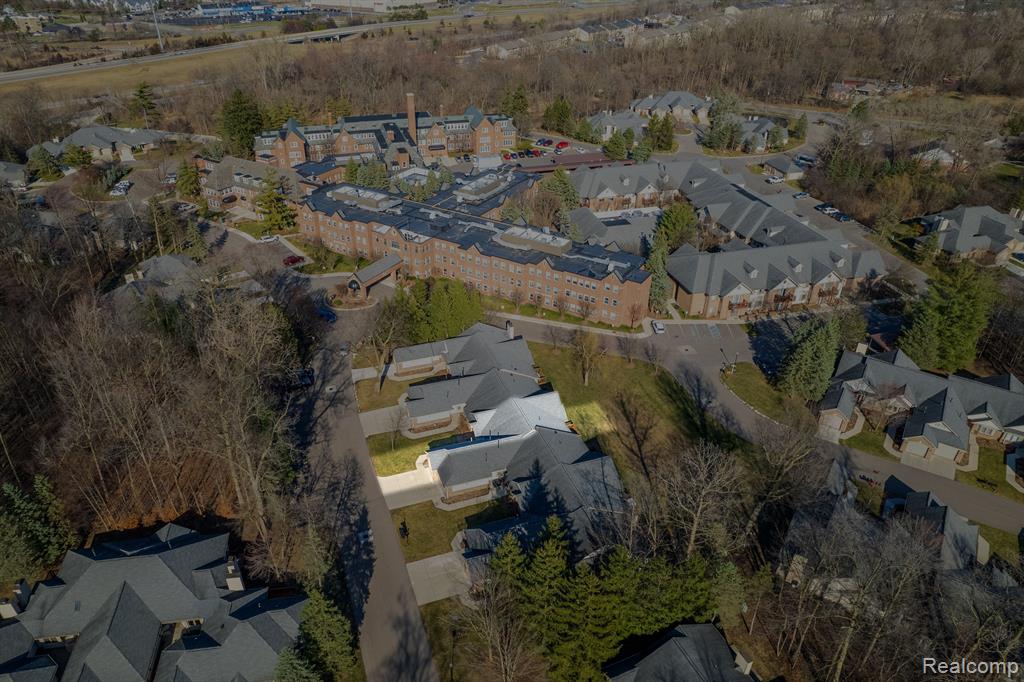 21370 MULBERRY Court, 57, Farmington Hills, MI 48336 — Photo 31