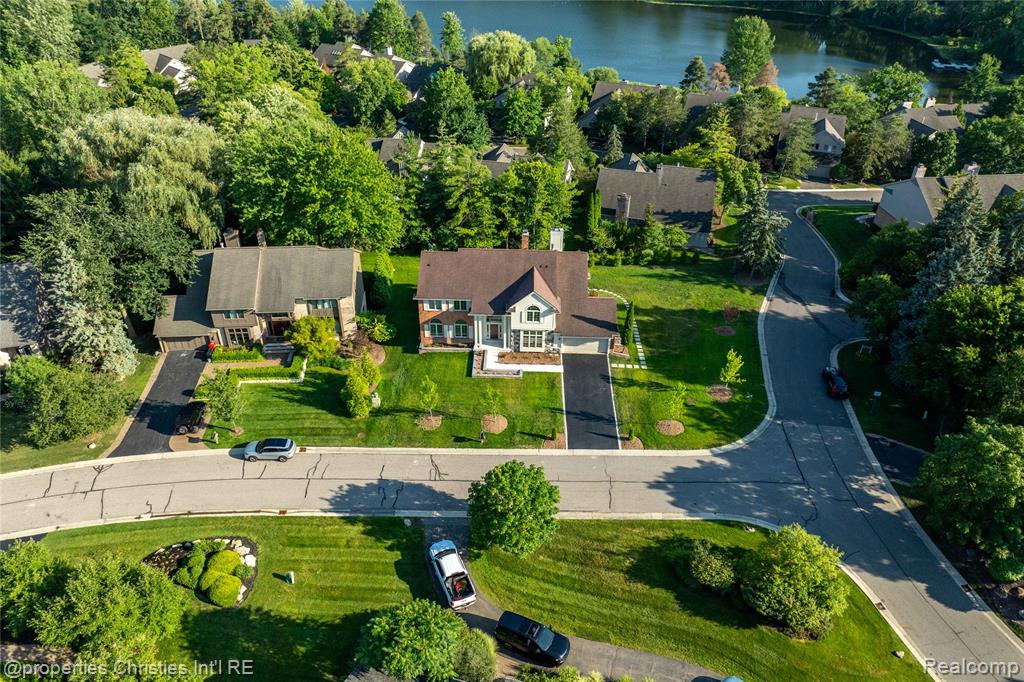 4802 Panorama Circle, West Bloomfield, MI 48323 — Photo 2