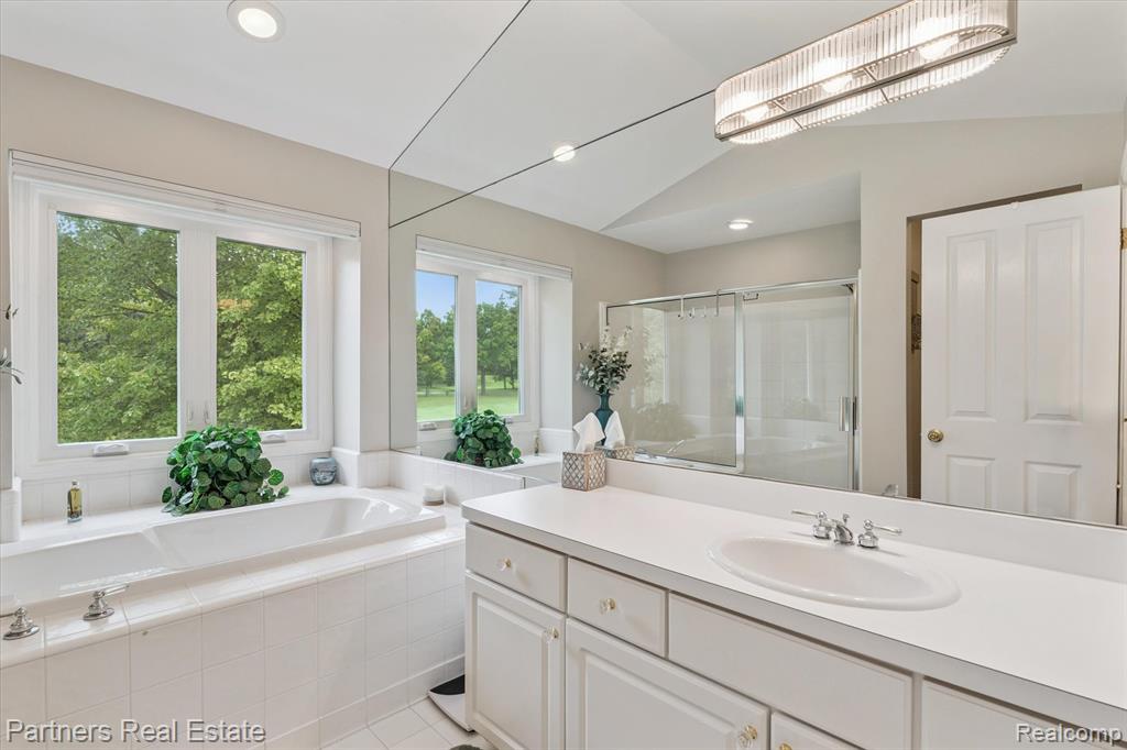 4757 Roundtree Drive, Brighton, MI 48116 — Photo 30