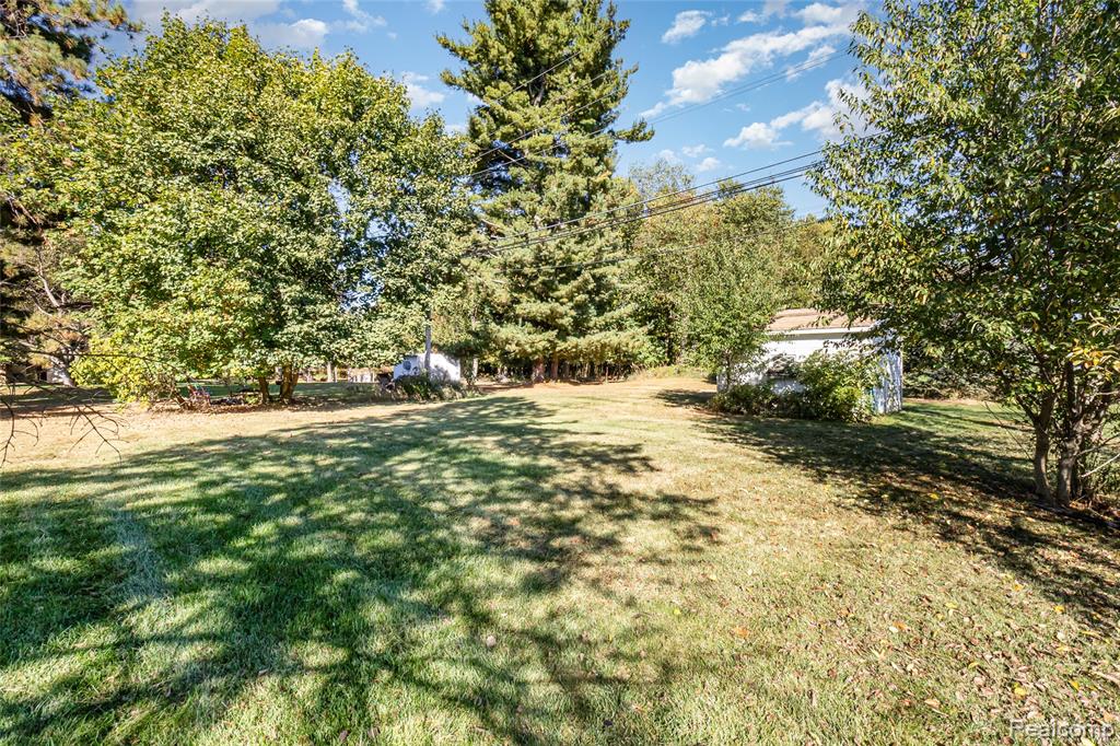 1379 Bowers Road, Lapeer, MI 48446 — Photo 20