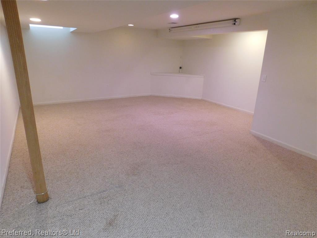 47243 FAIRLAWN, Canton, MI 48188 — Photo 16