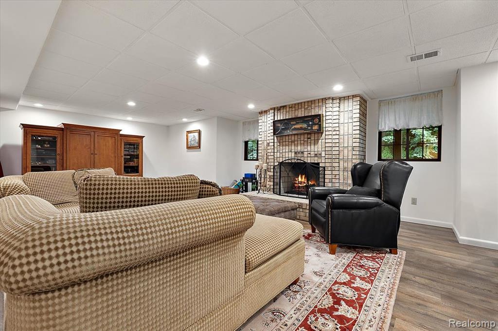 510 Hunters Crossing, Bloomfield Hills, MI 48304 — Photo 39