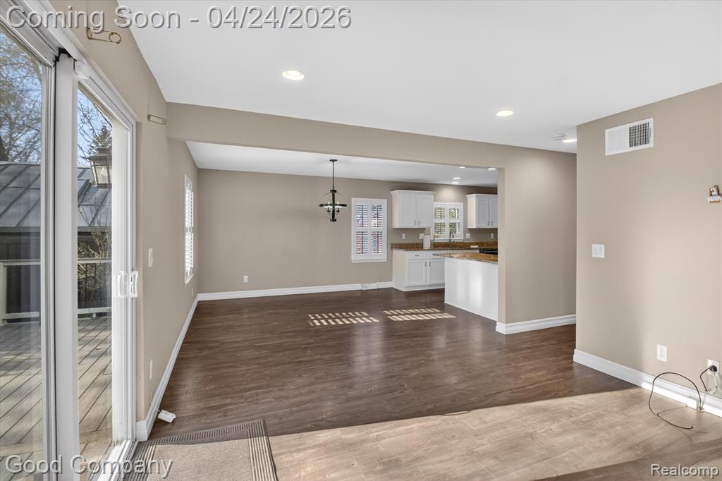 627 Kayser Avenue, Royal Oak, MI 48067 — Photo 16