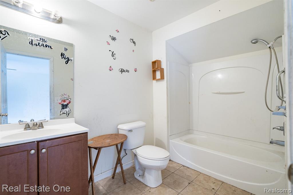 18410 Inkster Road, Redford, MI 48240 — Photo 11