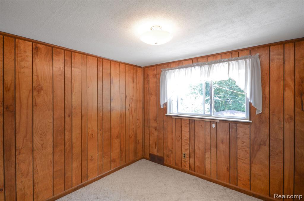 40509 Irval Drive, Sterling Heights, MI 48313 — Photo 16