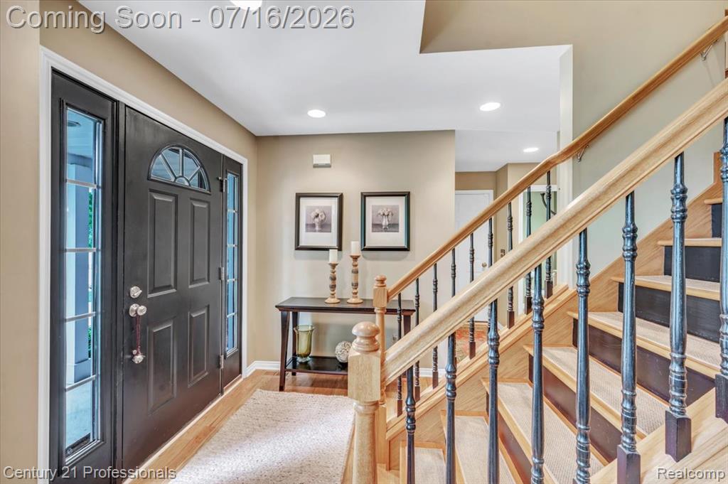 7520 Paradise Drive, Grand Blanc, MI 48439 — Photo 16