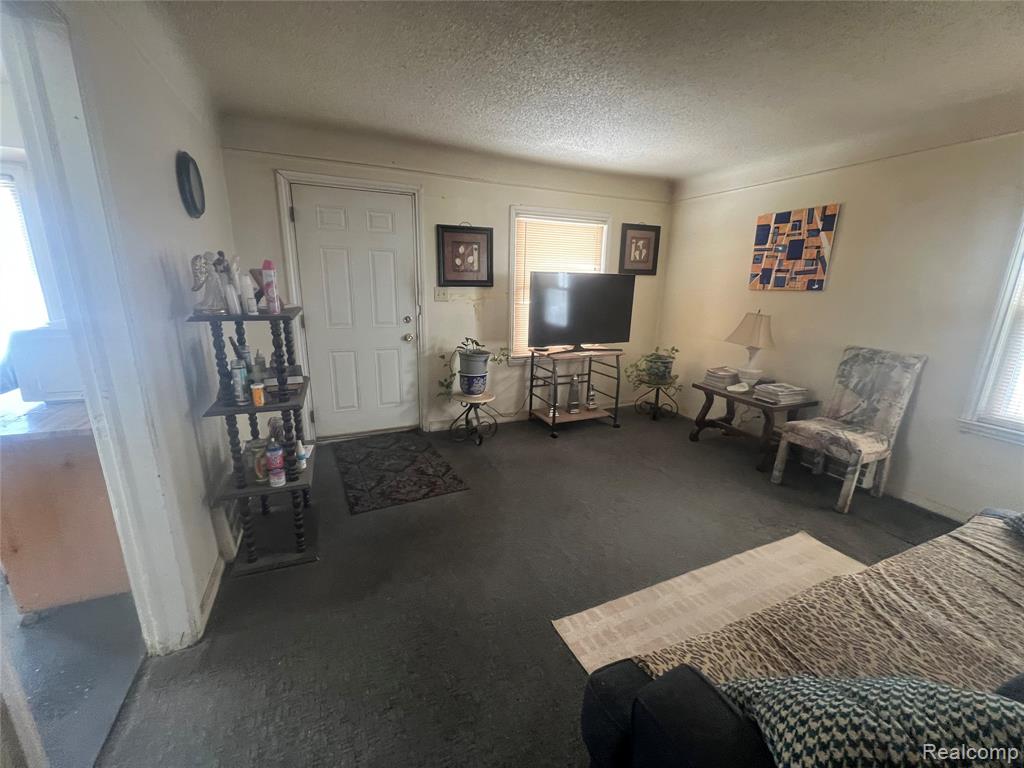 20264 Waltham Street, Detroit, MI 48205 — Photo 28