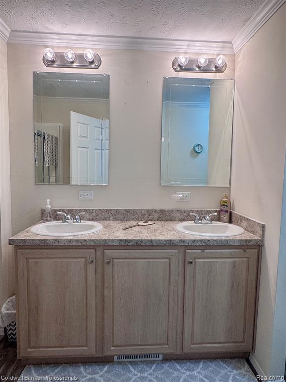 255 Bonita Court, Lapeer, MI 48446 — Photo 21