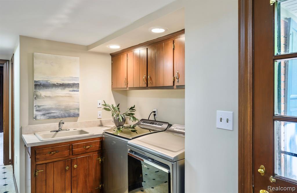 4269 N Willoway Estates Court, Bloomfield Hills, MI 48302 — Photo 13