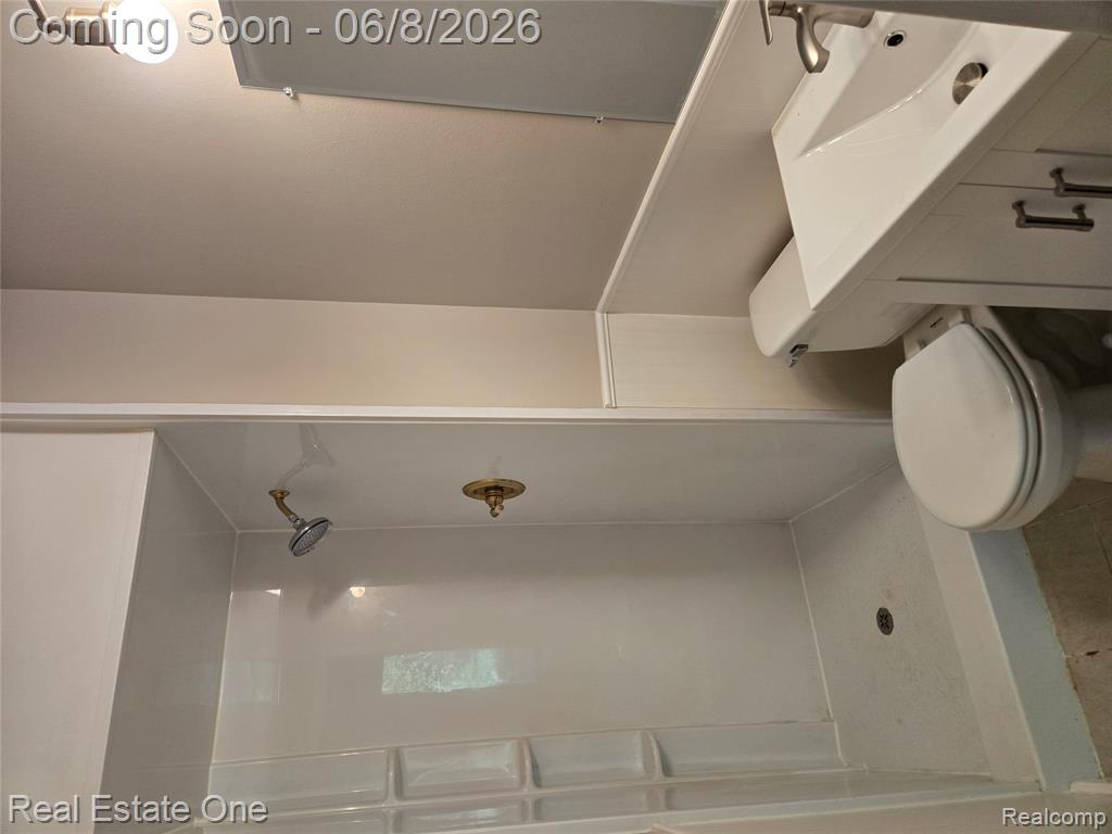 661 Harry Paul Drive, Lake Orion, MI 48362 — Photo 19