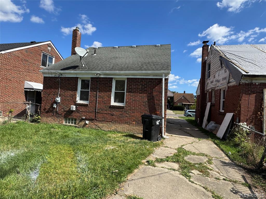 19395 FAIRPORT Street - Photo 4