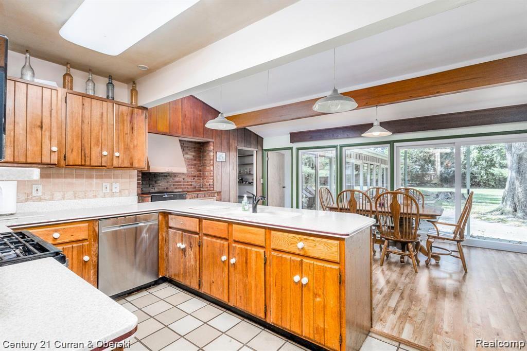464 S ALMONT Avenue, Imlay City, MI 48444 — Photo 10