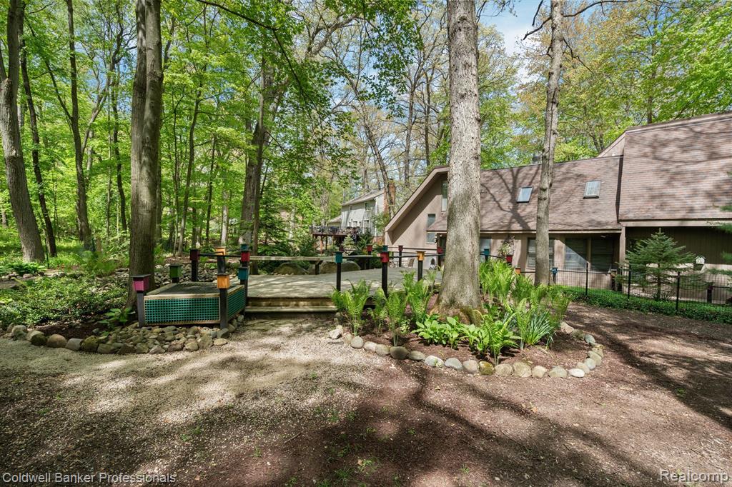 4943 CANYON OAKS Drive, Brighton, MI 48114 — Photo 54
